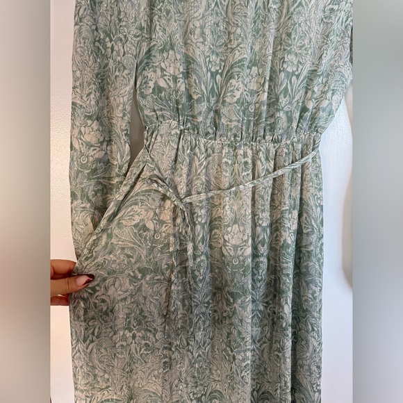 Halogen Elegant Sage Green Print Maxi Dress, Metallic Silver Thread - Picture 4 of 4